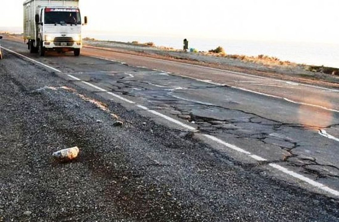 noticiaspuertosantacruz.com.ar - Imagen extraida de: https://adnsur.com.ar/sociedad/sin-senales-de-obras-publicas-nacionales---que-pasara-con-la-autovia-comodoro-caleta-y-el-acueducto-_a67a3daa2484d88578134f5a1