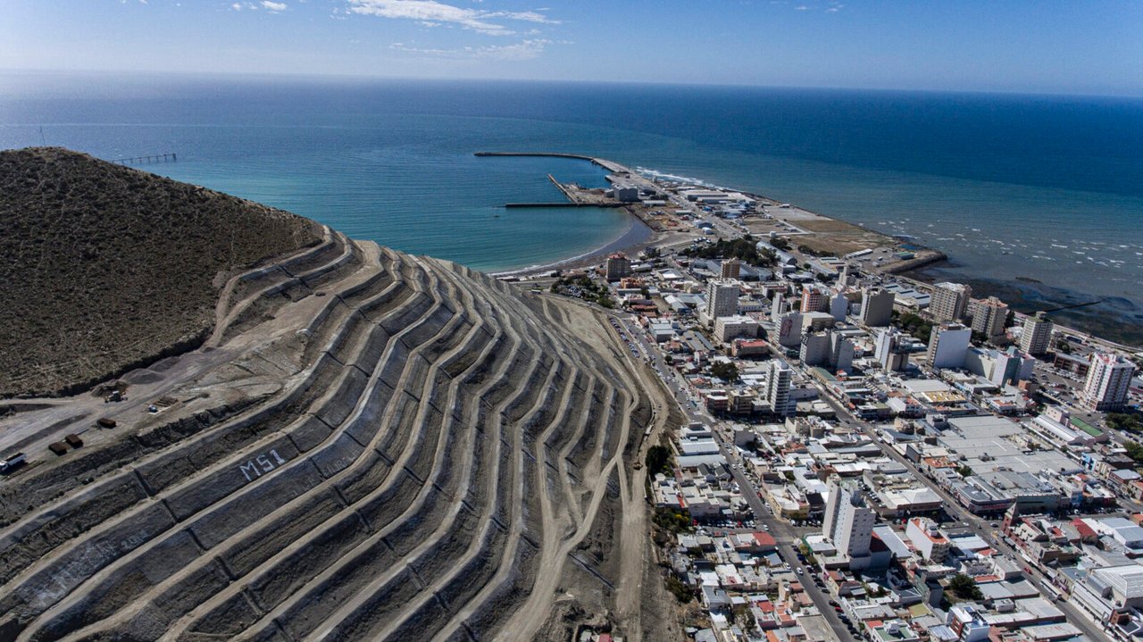 El intento de desmantelar el Cerro Chenque en Comodoro Rivadavia