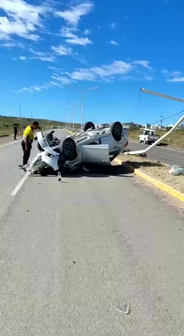 Puerto Madryn: una mujer mayor resultó herida en un violento accidente en la  Ruta 1 - ADNSUR