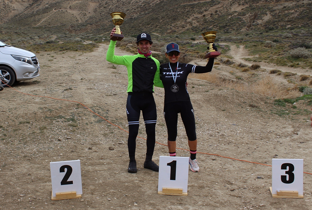 Mountain Bike Marcia Larrauri y Facundo Alarc n dominaron en la