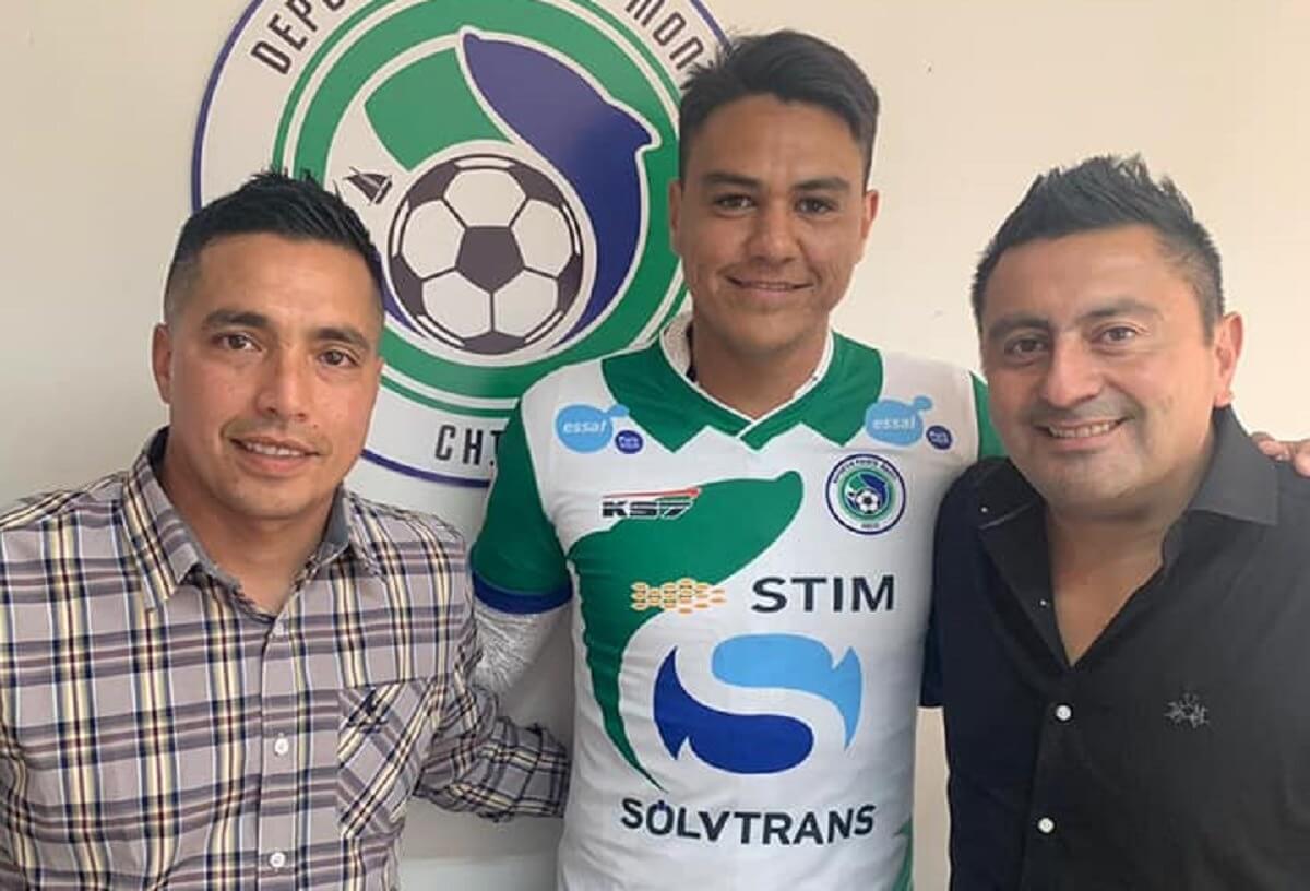 Rodrigo Linares firmó contrato y ya se puso la camiseta de Deportes Puerto Montt