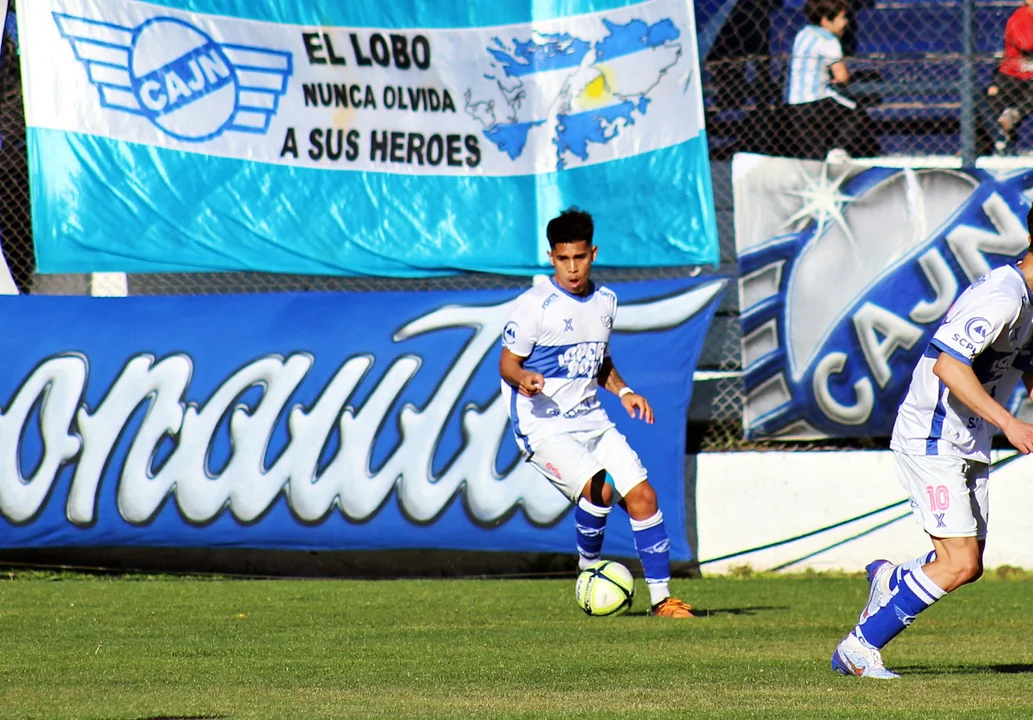 Quién es el “Paragua” que jugó en Cerro Porteño y defiende los colores de Newbery
