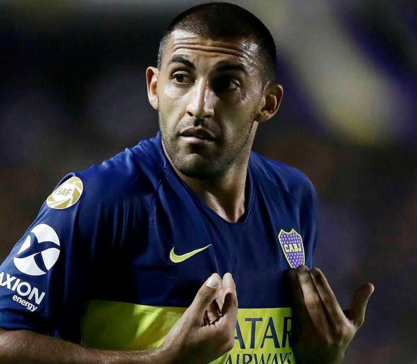 noticiaspuertosantacruz.com.ar - Imagen extraida de: https://adnsur.com.ar/deportes/la-polemica-comparacion-de-wanchope-abila-sobre-el-descenso---es-como-pegarle-a----_a665542b5f9a65c3587fcc434