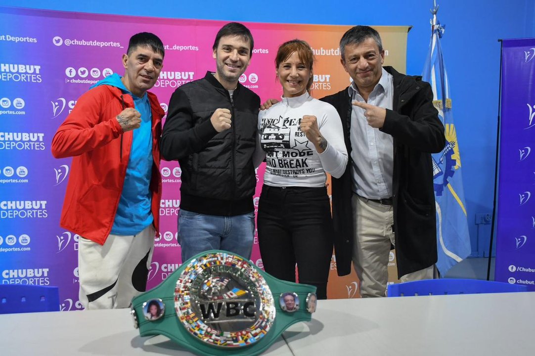 noticiaspuertosantacruz.com.ar - Imagen extraida de: https://adnsur.com.ar/deportes/soledad-matthysse-recibio-el-respaldo-del-ignacio-torres-previo-a-la-defensa-del-titulo-mundial-en-trelew_a667724582f5f8adceecaf95a