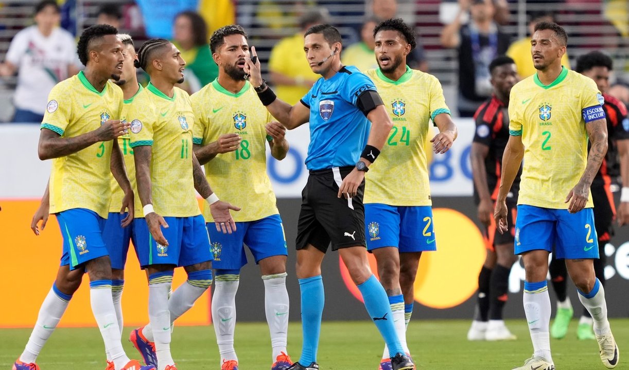 noticiaspuertosantacruz.com.ar - Imagen extraida de: https://adnsur.com.ar/deportes/brasil-no-pudo-contra-colombia-y-jugara-los-cuartos-de-final-ante-uruguay-por-copa-america_a6684bee2db23b4cdafa06f42