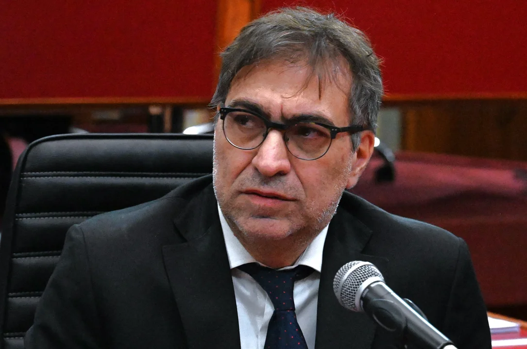 Javier Raidan el último martes, frente a los diputados (Foto: Prensa Legislatura)