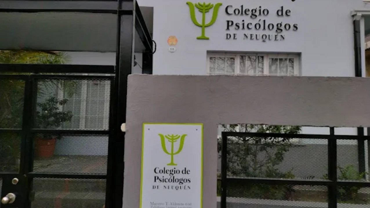 noticiaspuertosantacruz.com.ar - Imagen extraida de: https://adnsur.com.ar/sociedad/el-psicologo-de-neuquen-que-emitio-mas-de-800-certificados-truchos-podria-perder-la-matricula_a669d0df01cd51a44319b2596