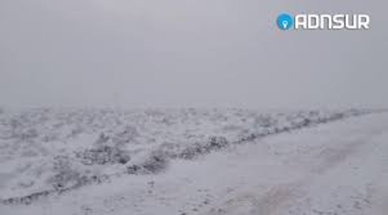 noticiaspuertosantacruz.com.ar - Imagen extraida de: https://adnsur.com.ar/sociedad/bajan-las-temperaturas-en-chubut--emitieron-un-alerta-amarillo-por-nevadas_a66a18a6d57c872499f3d1f2d