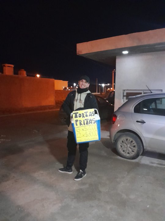 noticiaspuertosantacruz.com.ar - Imagen extraida de: https://adnsur.com.ar/sociedad/una-familia-desempleada-y-a-punto-de-tener-un-bebe-busca-trabajo-desesperadamente-en-comodoro-_a66a31f77e14eb56fc3312640