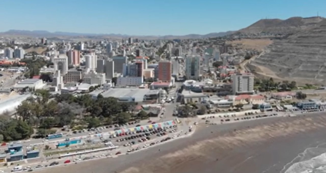 noticiaspuertosantacruz.com.ar - Imagen extraida de: https://adnsur.com.ar/sociedad/-calor-y-viento---como-estara-el-tiempo-este-sabado-en-comodoro-y-rada-tilly_a671c53bbcaf621d63a5bb053