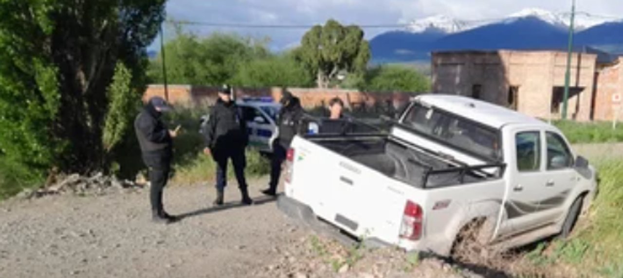 noticiaspuertosantacruz.com.ar - Imagen extraida de: https://adnsur.com.ar/policiales---judiciales/chubut--manejaba-borracho--cayo-a-un-canal-pluvial-y-se-nego-a-hacer-el-test-de-alcoholemia_a673248a7d87a5abfc10a2b53