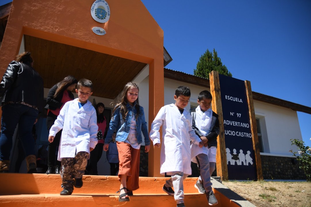 noticiaspuertosantacruz.com.ar - Imagen extraida de: https://adnsur.com.ar/sociedad/chubut-anuncio-el-calendario-escolar-2025-y-confirmo-192-dias-de-clases--cuando-iniciaran_a67475e4da99b98038db2c980