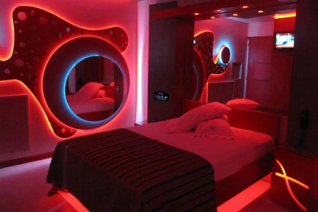 Un hombre de 66 años murió en un hotel transitorio tras un encuentro sexual con una mujer