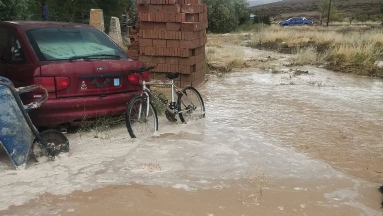 noticiaspuertosantacruz.com.ar - Imagen extraida de: https://adnsur.com.ar/sociedad/fuerte-temporal-de-granizo-y-lluvia-en-el-norte-de-la-patagonia_a6761fad450338e6cde4b5f2a