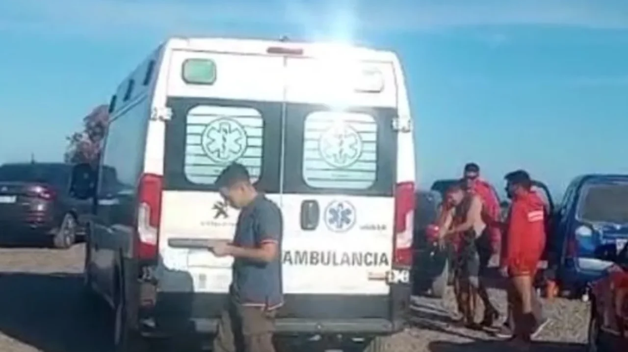 Un guardavidas de Chubut le salvó la vida a un bebé de un año que se ahogaba comiendo pan dulce