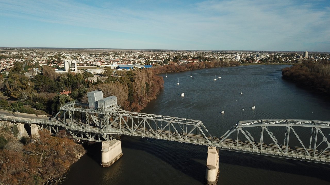 noticiaspuertosantacruz.com.ar - Imagen extraida de: https://adnsur.com.ar/sociedad/quiso-alquilar-un-departamento-para-su-hija-en-viedma--transfirio-una--sena--y-descubrio-el-peor-engano_a67892eb8713a1cbd29c87b4f