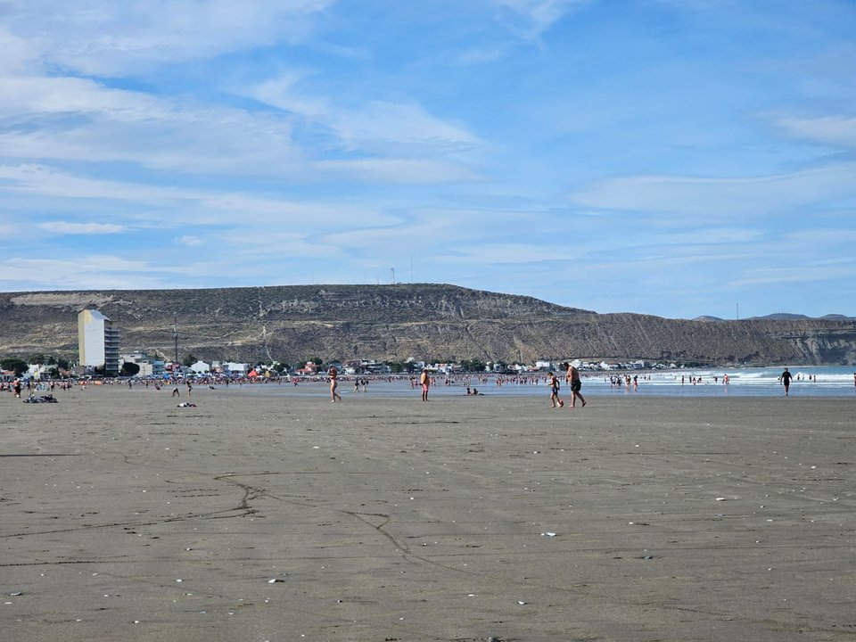 noticiaspuertosantacruz.com.ar - Imagen extraida de: https://adnsur.com.ar/comodoro/luego-de-un-agradable-fin-de-semana---como-continuara-el-clima-este-lunes-_a678da38bd59b511e519e793e