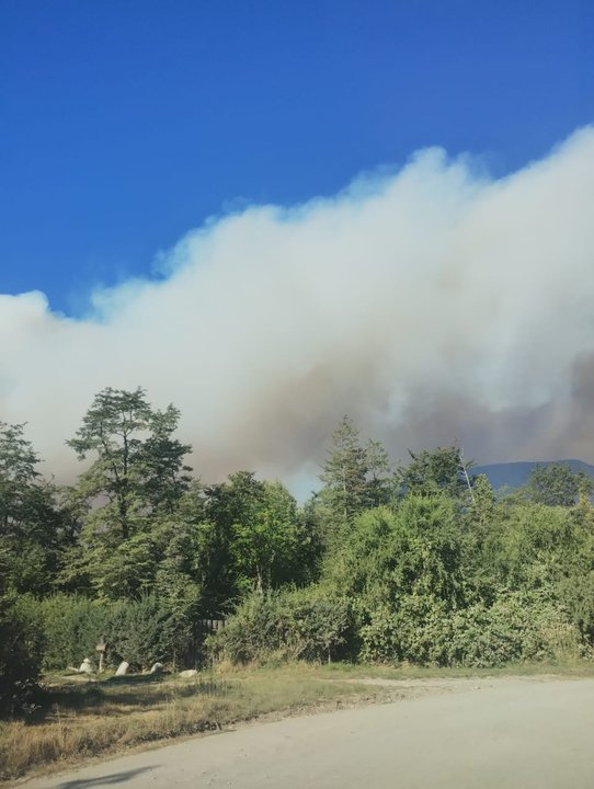 noticiaspuertosantacruz.com.ar - Imagen extraida de: https://adnsur.com.ar/sociedad/por-los-incendios-en-el-bolson--tres-familias-fueron-evacuadas-y-hay-preocupacion-en-la-zona_a679c01d3ceb45ee983bda45b