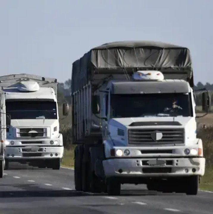 noticiaspuertosantacruz.com.ar - Imagen extraida de: https://adnsur.com.ar/economia/camioneros-recibieron-un-aumento-salarial-clave-en-febrero---cuanto-ganan-al-dia-y-al-mes-segun-su-categoria-_a67b8702868d4c6c23e05b6f2