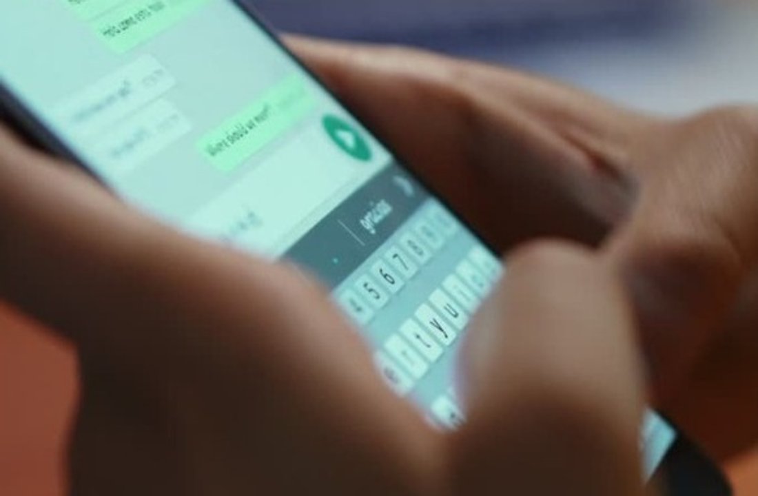 Despedido por usar el celular: la Justicia ordenó indemnización
