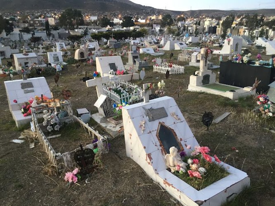 La leyenda de la Rubia del Cementerio perdura en la memoria de Comodoro Rivadavia