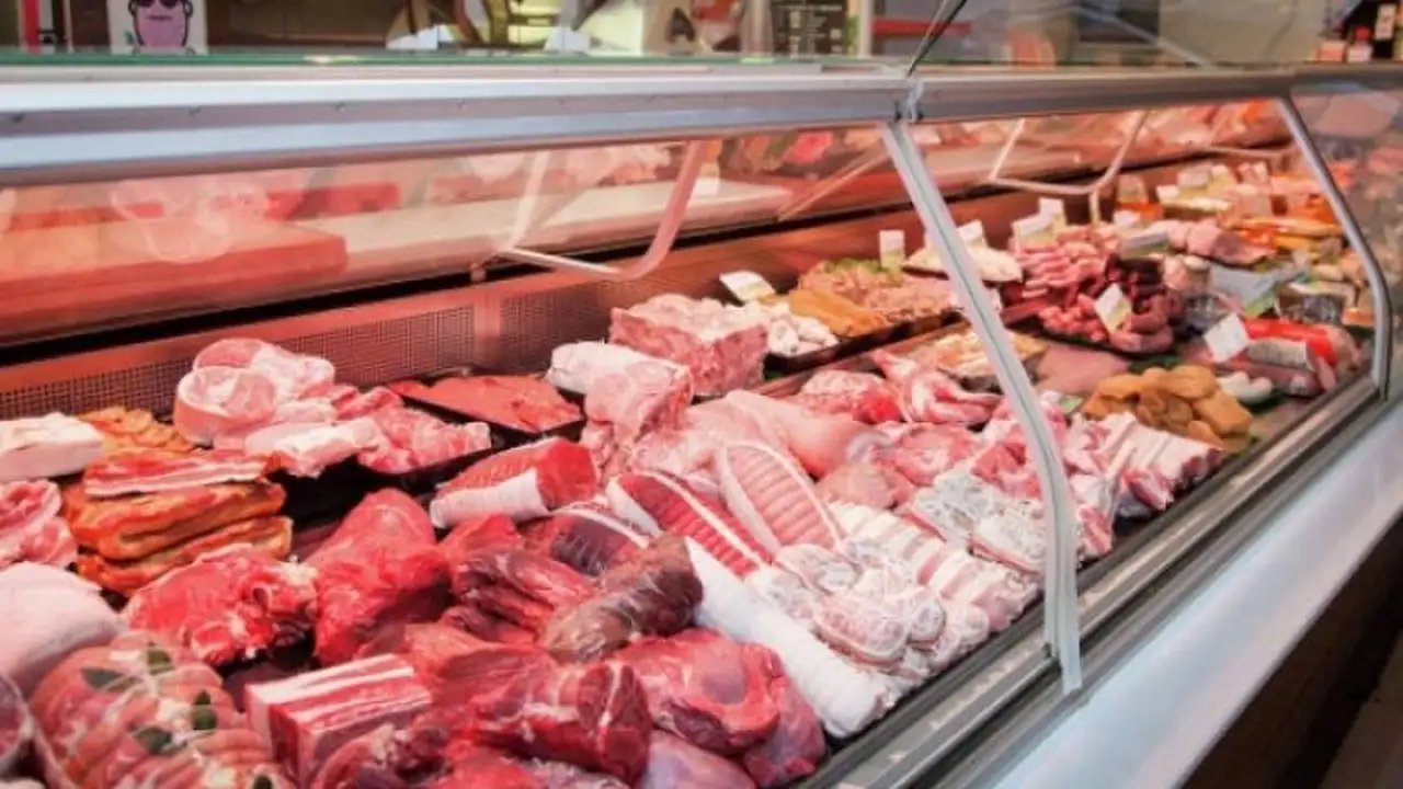 El pollo supera a la carne vacuna en consumo en Argentina por primera vez