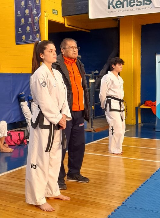 Luciana Reyes y Brianna Barrera, brillaron en la categoría juvenil