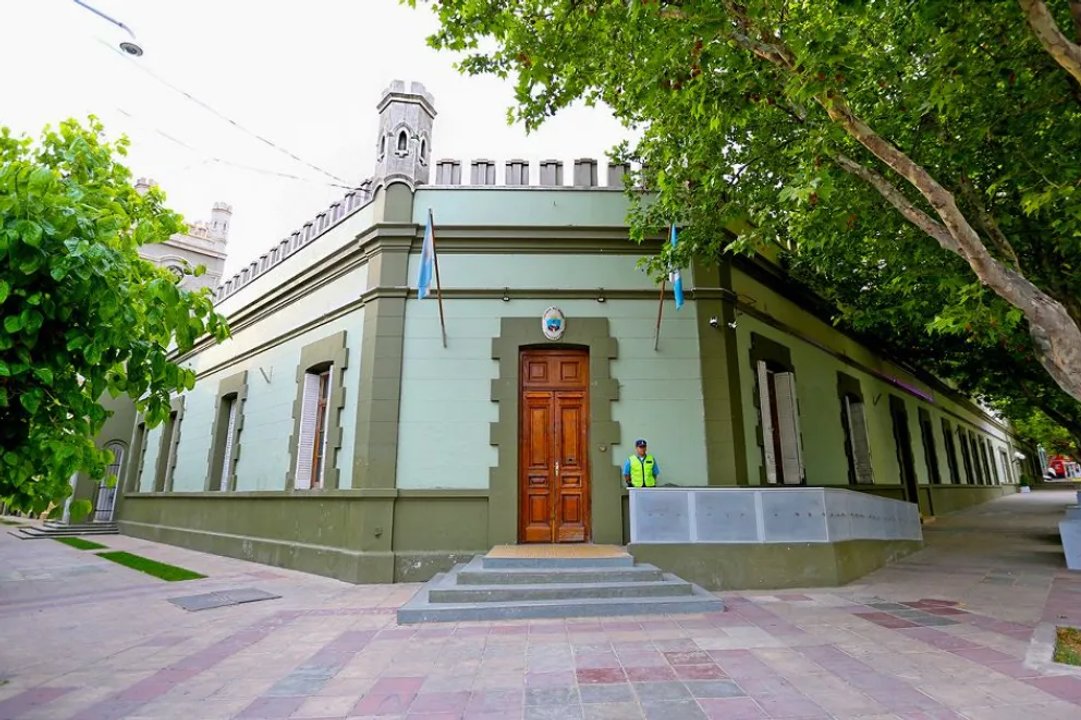 Despido en Neuquén por faltas injustificadas en el Estado
