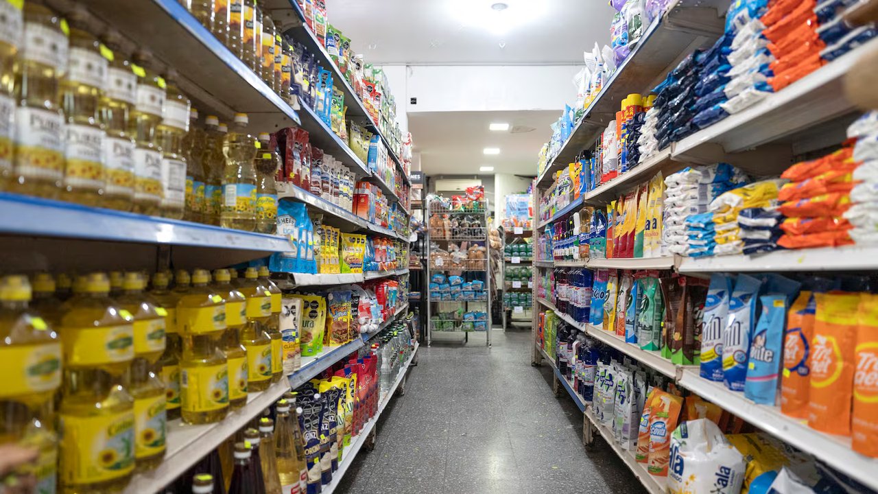 En mayo, las ventas de supermercados en Chubut cayeron 4%, muy por encima del promedio nacional