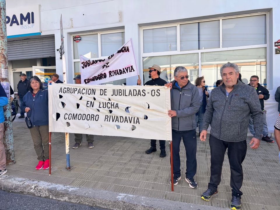 Preocupación entre jubilados de PAMI ante posible traspaso a la provincia