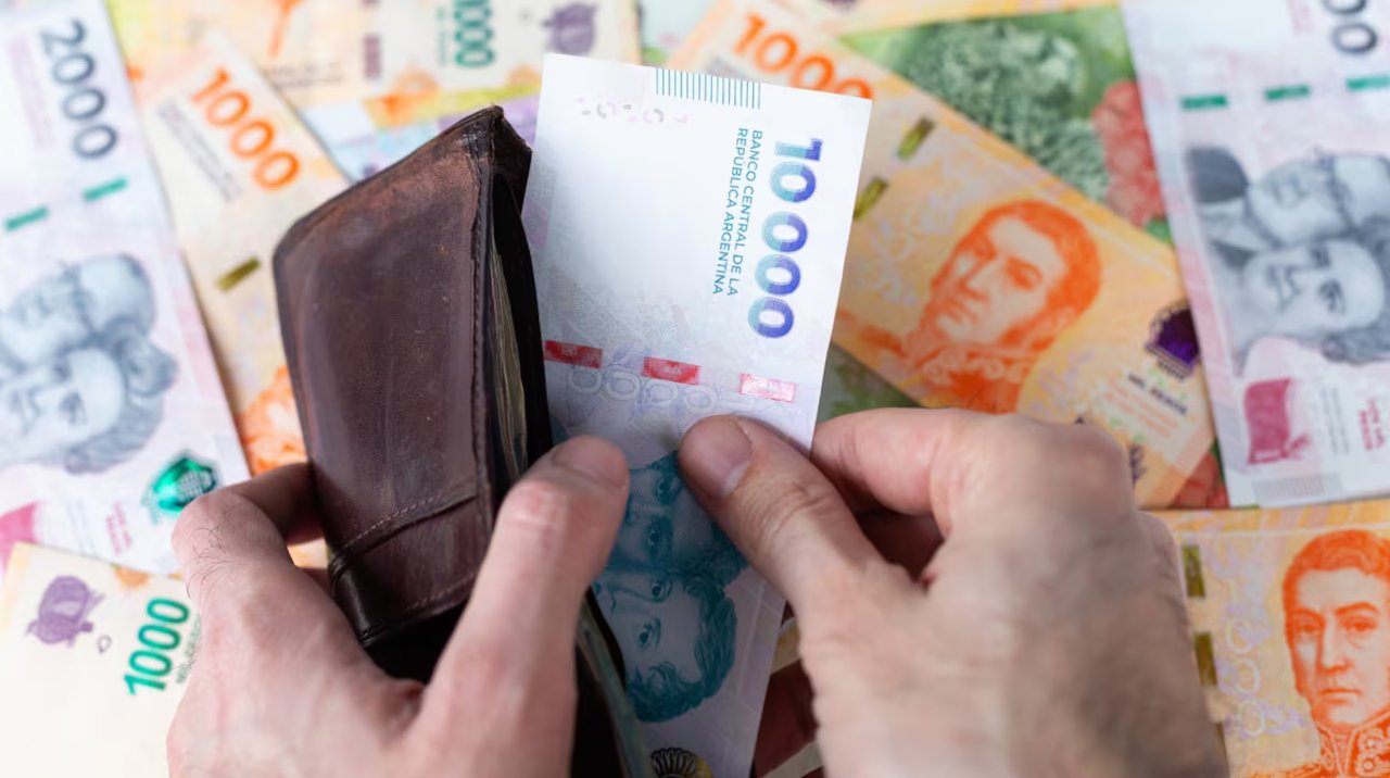 Incrementos en servicios y gastos a partir de agosto de 2026