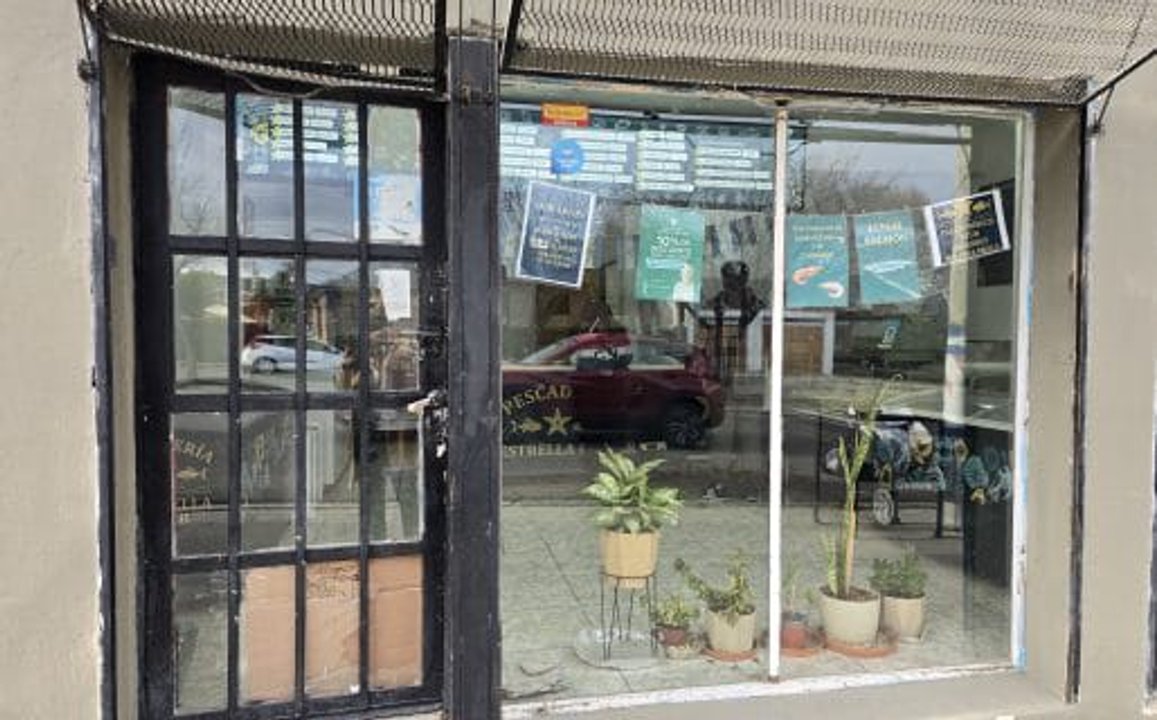 Roban pescadería en Comodoro mientras la ciudad miraba el partido de Argentina