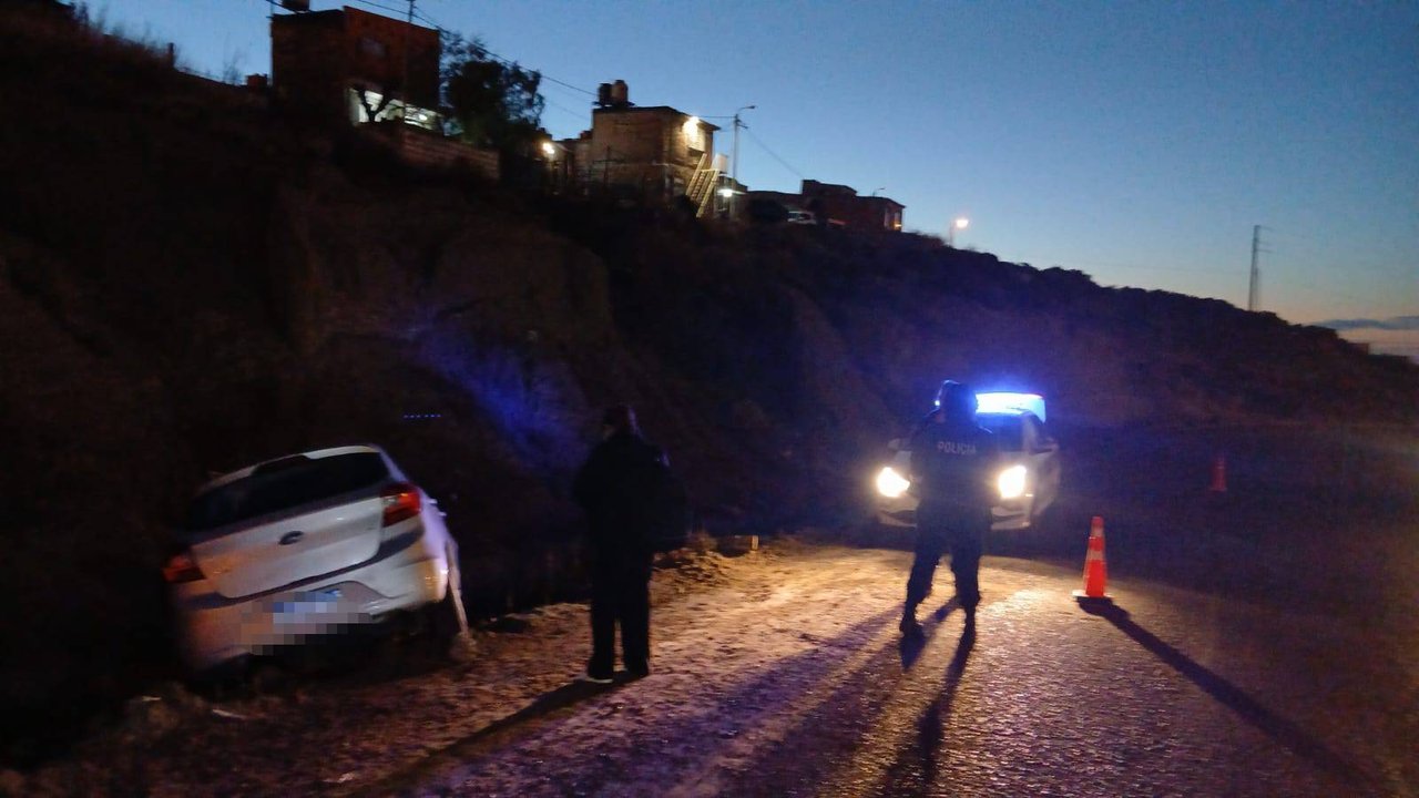 Despiste vehicular en el camino Roque González de Comodoro Rivadavia