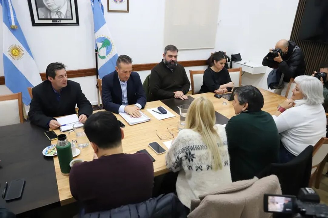 Neuquén: aumentos salariales para estatales comenzarán a reflejarse en julio