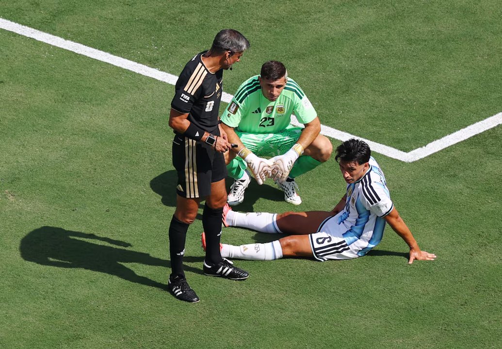 Lisandro Martínez se lesiona y se pierde parte de la final del Mundial 2026
