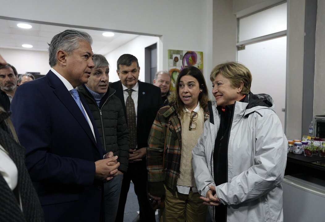 Figueroa recibió a la directora del FMI en Neuquén junto a economistas nacionales