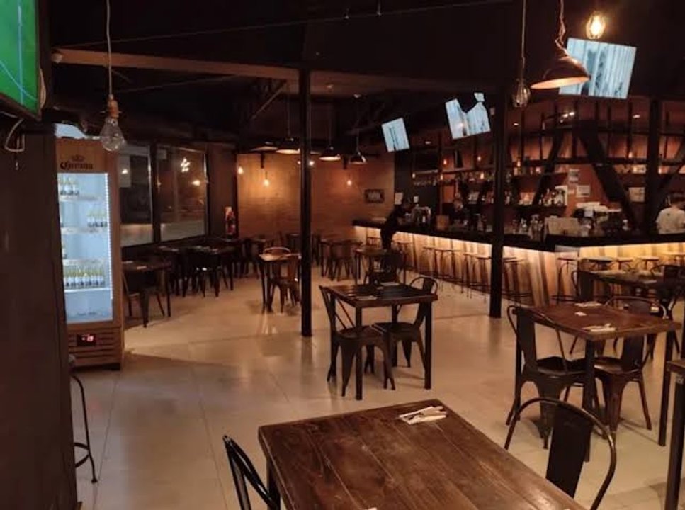 Dos hombres son investigados por ir a un bar en Perito Moreno y no pagar