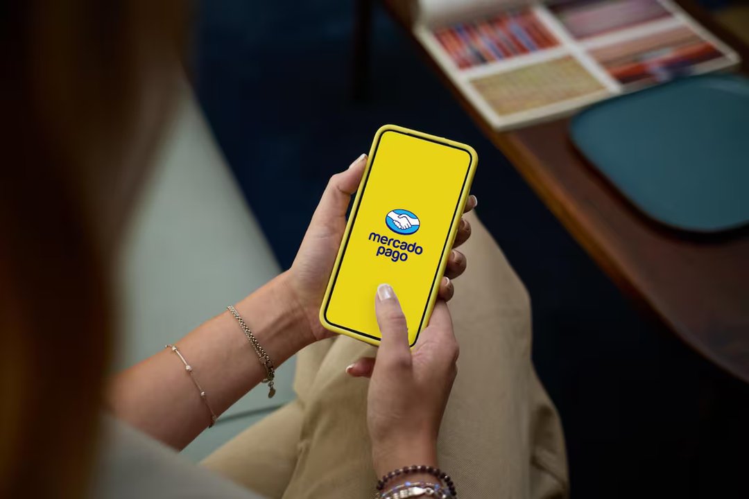 La polémica sobre las llamadas a contactos por deudas de Mercado Pago