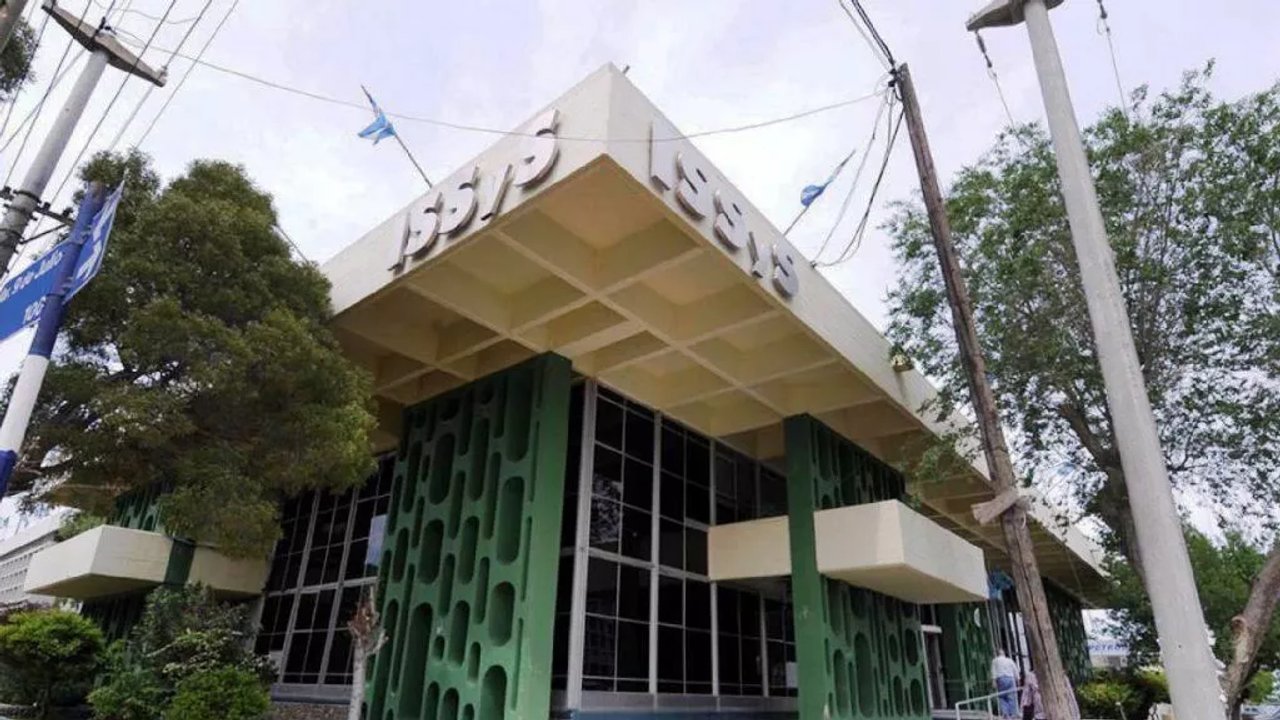 La Legislatura de Chubut investiga deudas municipales con el ISSyS