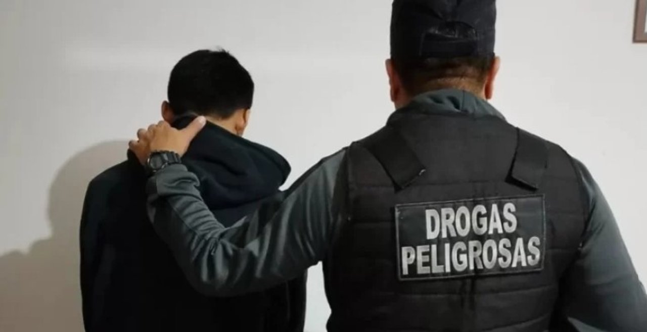 Detenido un comodorense por narcotráfico: su abogado alega una causa fabricada