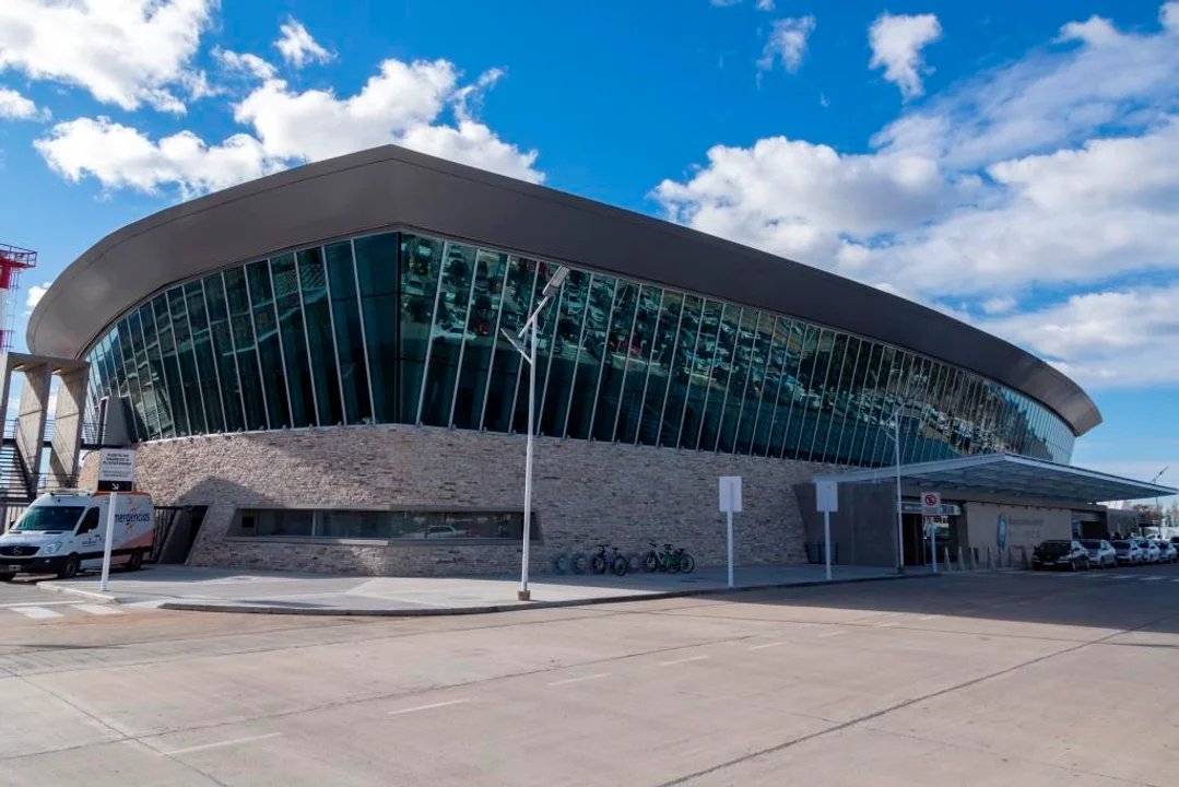 Intercargo cesa operaciones en el aeropuerto de Comodoro Rivadavia