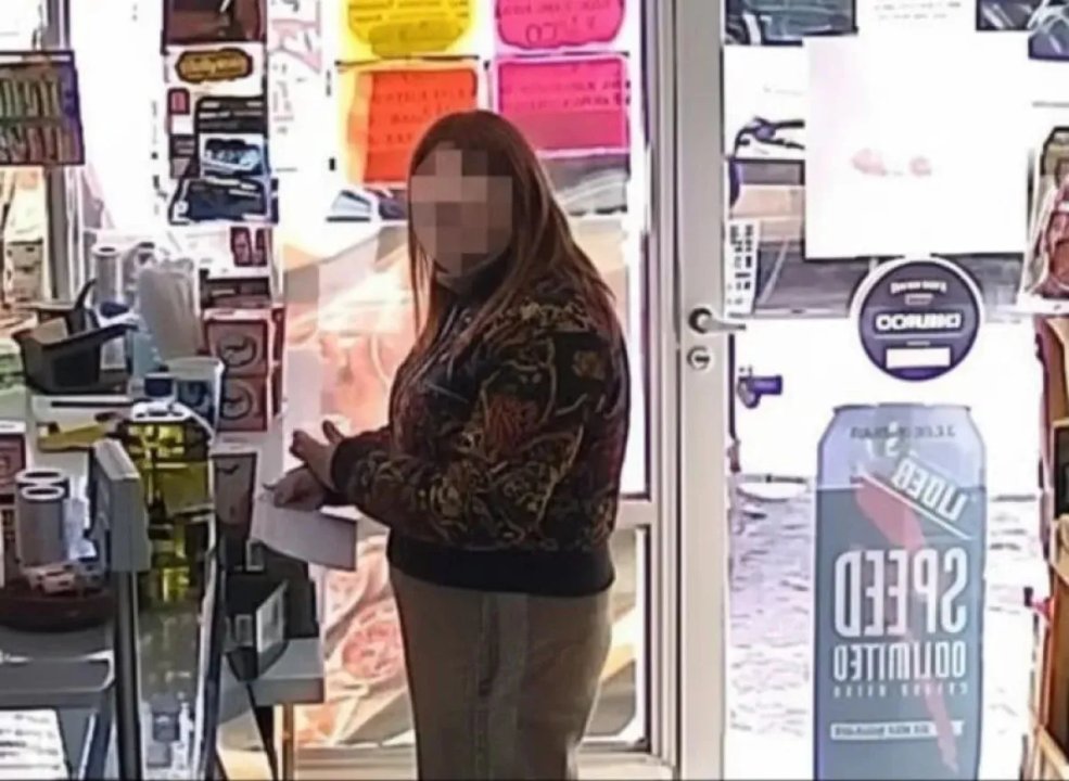 Detienen a mujer por realizar colecta falsa a nombre de Alan, el menor de Roca