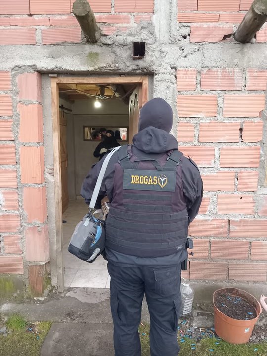 Allanamiento en Chubut por venta de drogas a domicilio