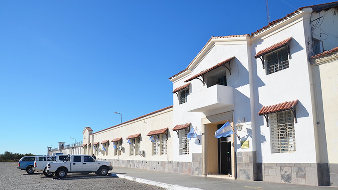 Desmantelan red de narcotráfico con 17 detenidos en operativos en Chubut