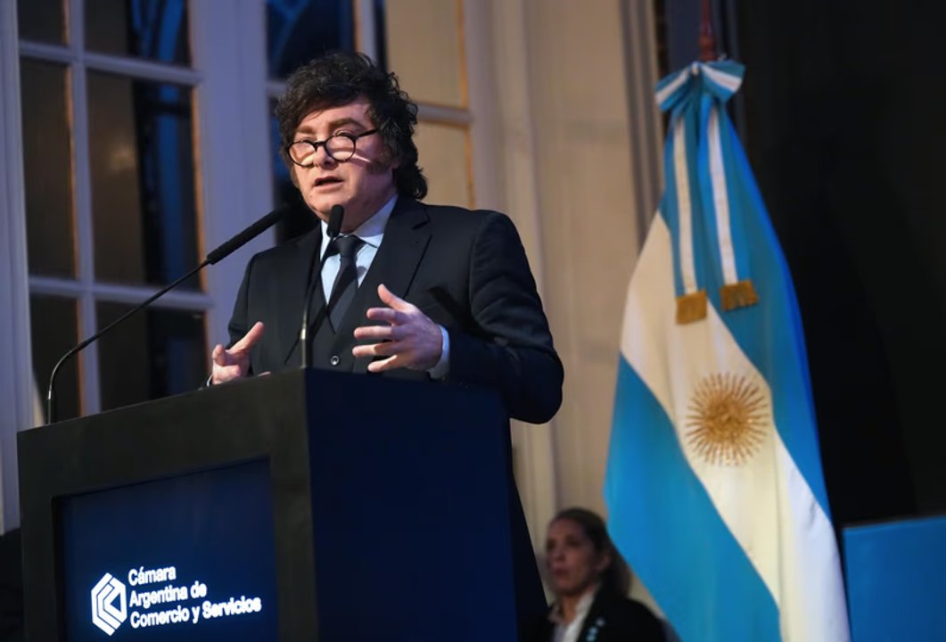 Milei defiende su gestión económica y el descenso de la pobreza