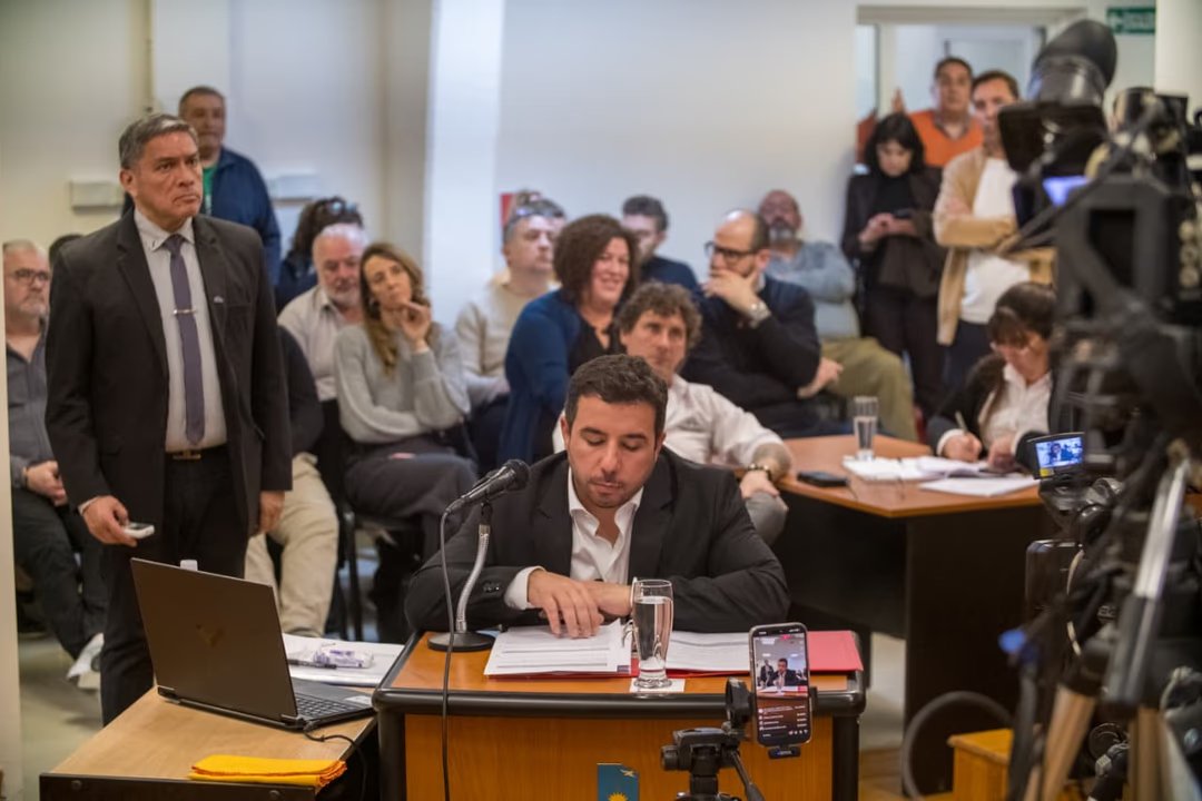 Interpelación a Ostoich: respuestas a concejales sobre obras municipales