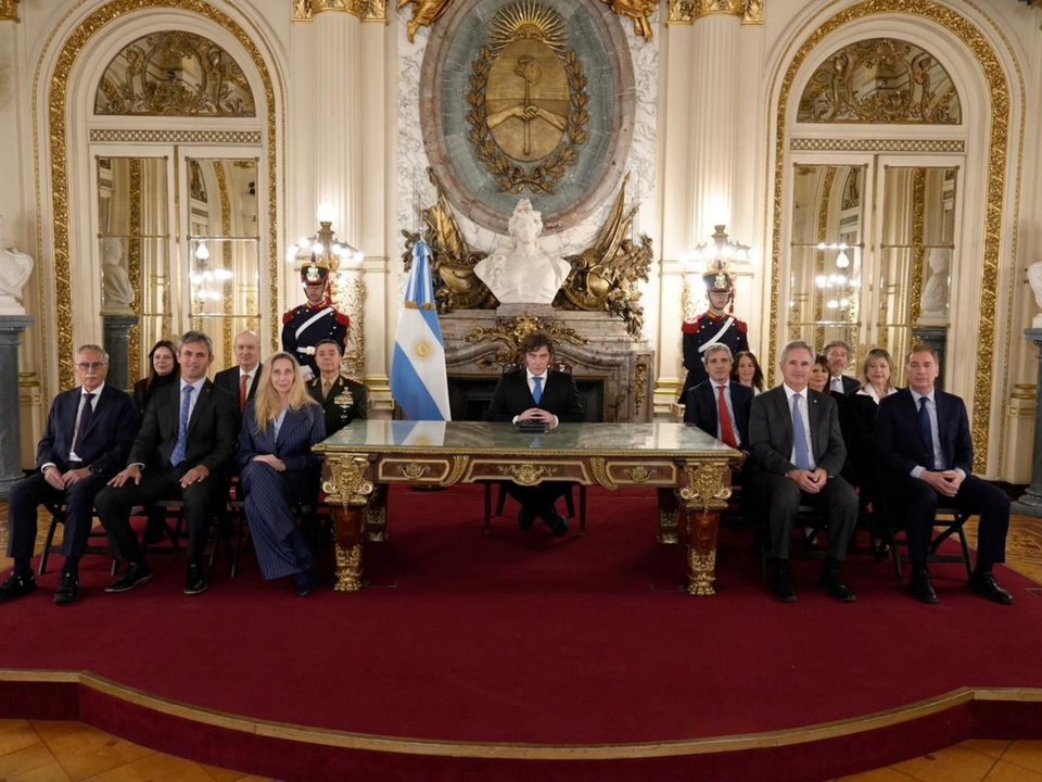 La oposición critica a Milei por Malvinas pero considera apoyar su iniciativa