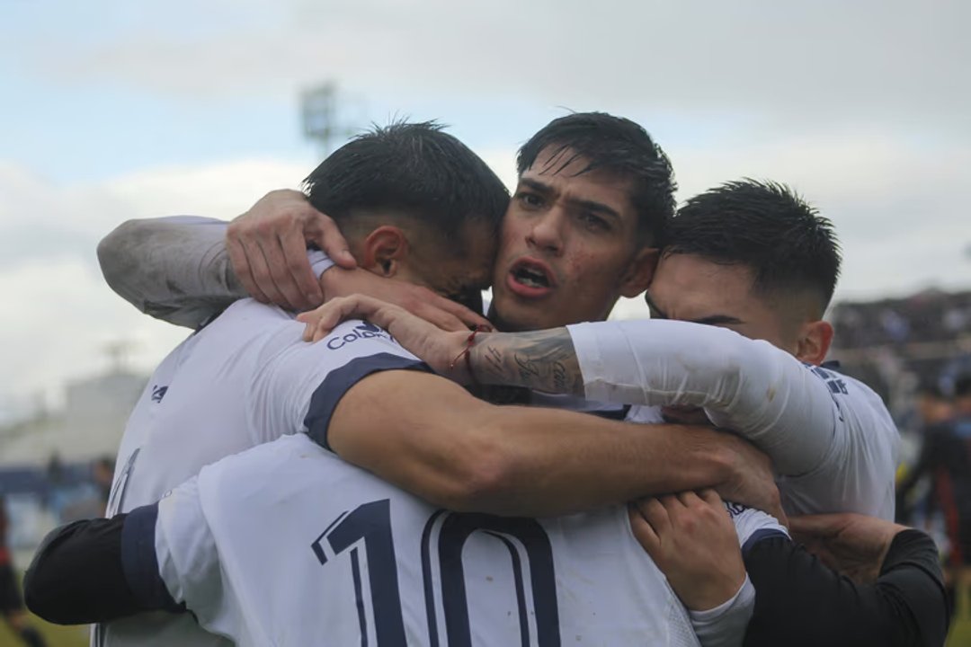 Modificaciones arbitrales en dos partidos del Torneo Regional en Comodoro Rivadavia