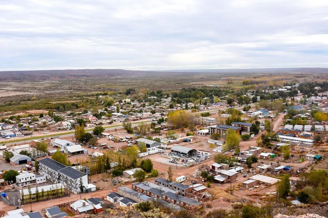 Recuperan 240 hectáreas de tierras fiscales ocupadas en Añelo, Neuquén
