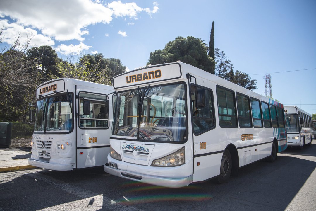 Reanudan el servicio de colectivos en Rawson tras paro por salarios